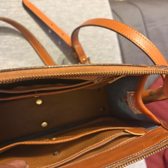 Vintage Dooney & Burke Bag - Picture 9 of 11